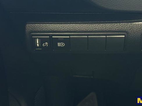 Used 2022 Toyota Corolla XLE image 30