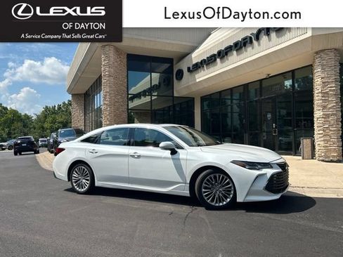 Used 2019 Toyota Avalon Limited w/ Advanced Safety Package FWD image 1