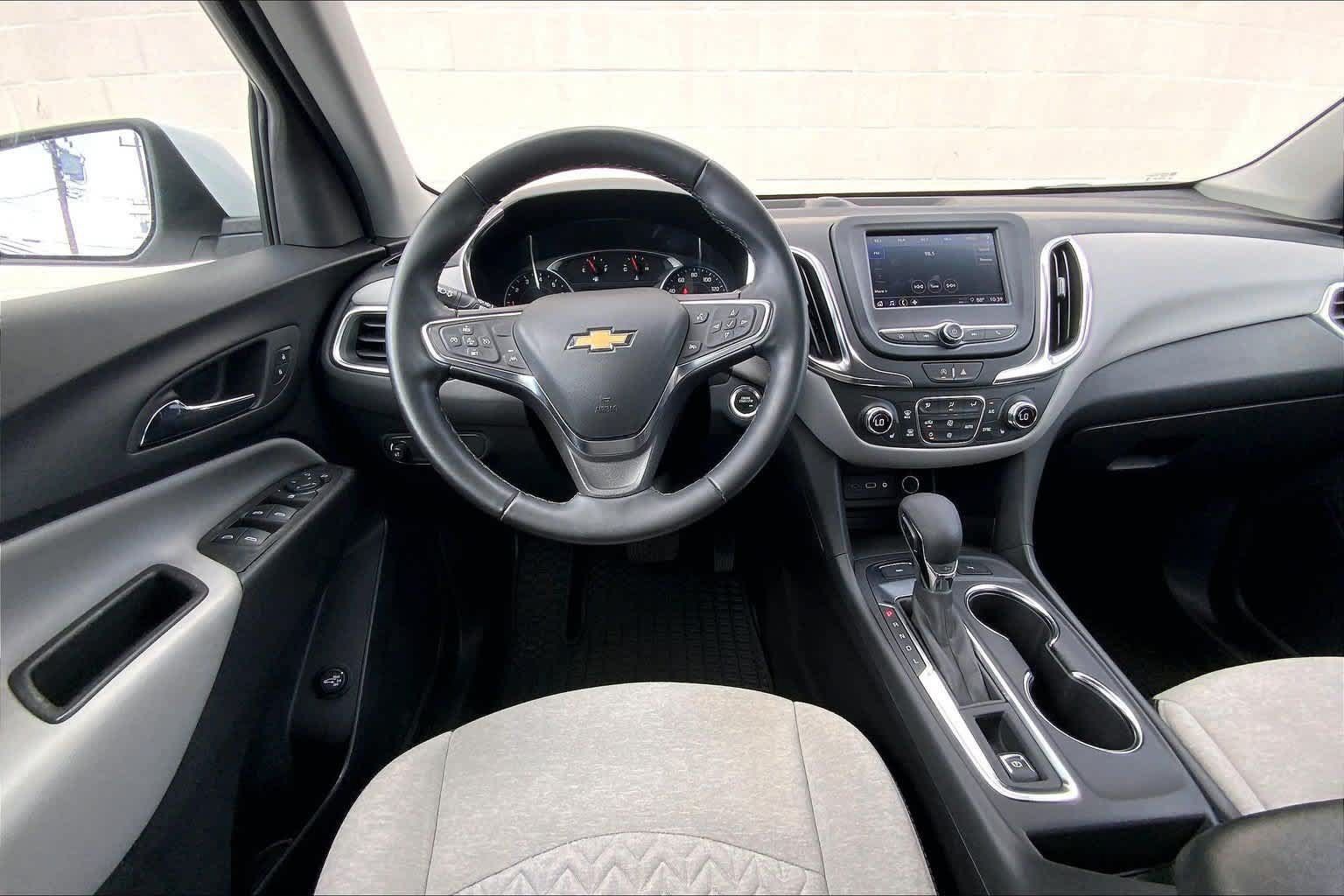 Used 2024 Chevrolet Equinox LT w/ Driver Convenience Package AWD/4WD image 14
