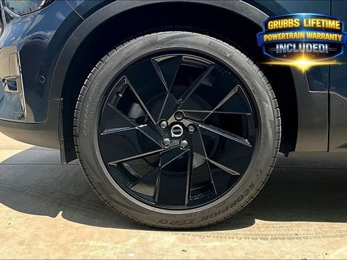 New 2026 Volvo XC40 B5 Ultra w/ Protection Package Premier AWD/4WD image 25
