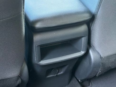 Used 2019 Toyota RAV4 LE w/ Carpet Mat Package FWD image 16