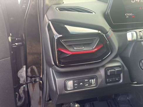 Used 2025 Chevrolet Silverado EV RST AWD/4WD image 23