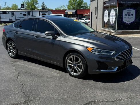 Used 2020 Ford Fusion SEL FWD image 2