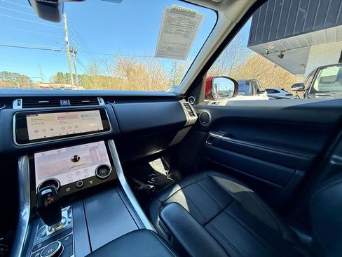 Used 2018 Land Rover Range Rover Sport HSE image 18