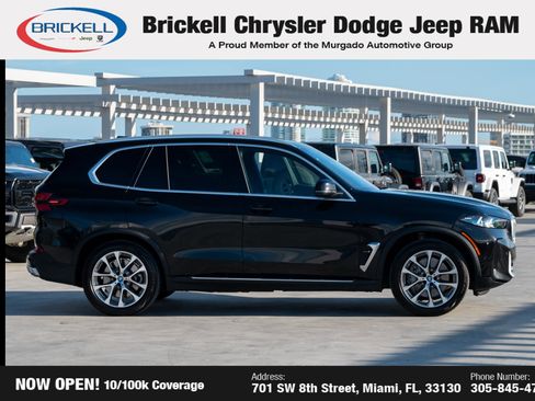 Used 2024 BMW X5 xDrive50e image 4