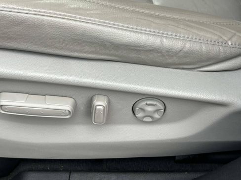 Used 2018 Honda Odyssey Touring image 32