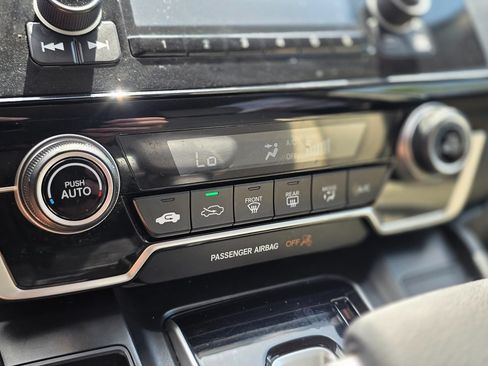 Used 2017 Honda CR-V LX image 37