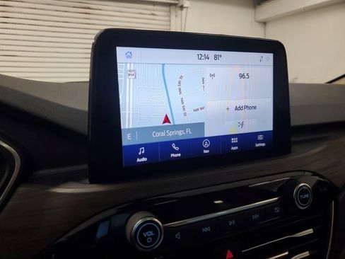 Used 2020 Ford Escape Titanium image 22