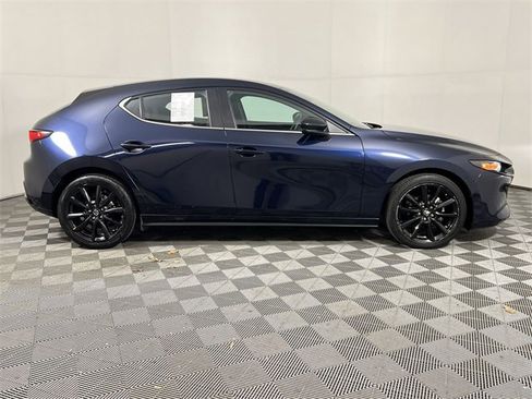Certified 2025 MAZDA MAZDA3 s Sport image 9