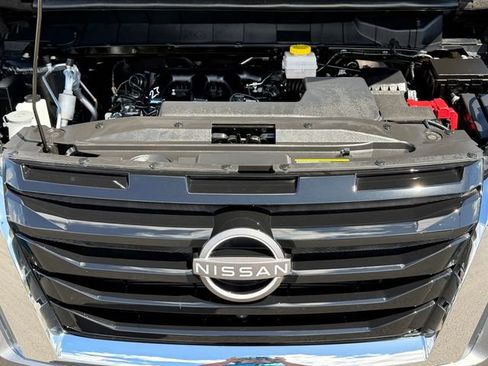 Certified 2025 Nissan Pathfinder SL image 29