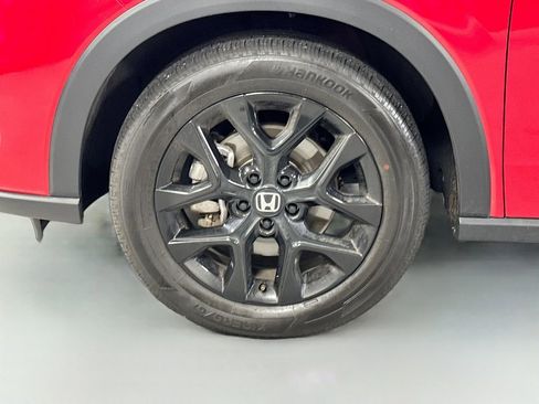Used 2024 Honda HR-V Sport image 11