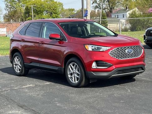 Certified 2023 Ford Edge SEL w/ Convenience Package AWD/4WD image 7