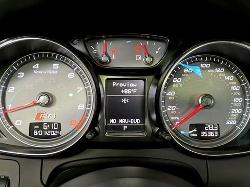 Used 2015 Audi R8 V8 w/ Full Leather Package AWD/4WD image 22