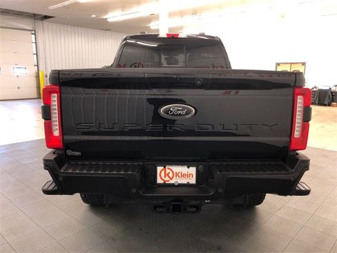 Used 2023 Ford F250 XLT w/ Black Appearance Package image 7