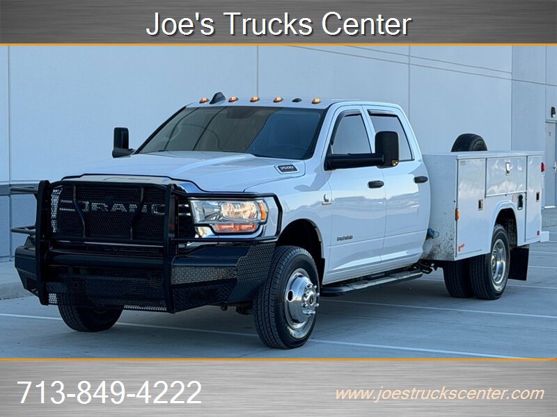 Used 2019 RAM 3500 Tradesman w/ Chrome Appearance Group RWD image 1