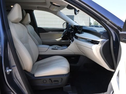 Used 2022 INFINITI QX60 Sensory w/ Cargo Package FWD image 24