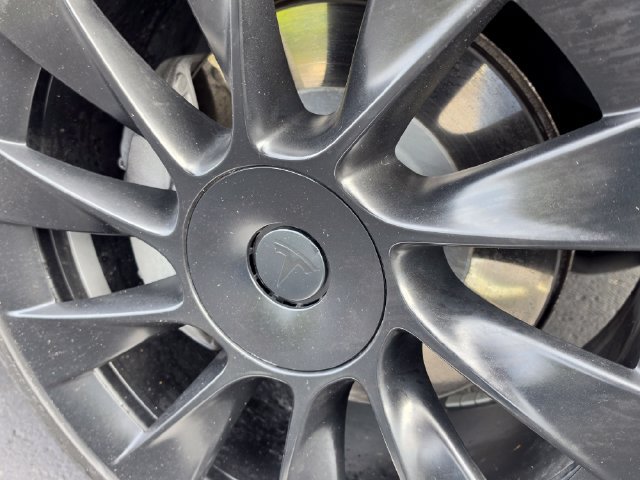 Used 2023 Tesla Model Y Long Range AWD/4WD image 6