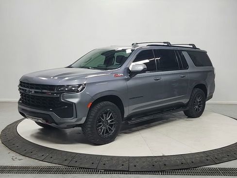 Used 2022 Chevrolet Suburban Z71 w/ Off-Road Capability Package image 3