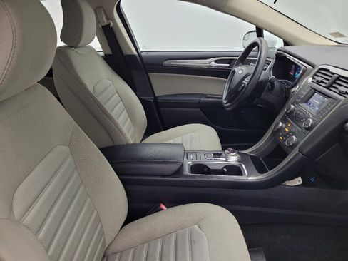 Used 2018 Ford Fusion S image 21