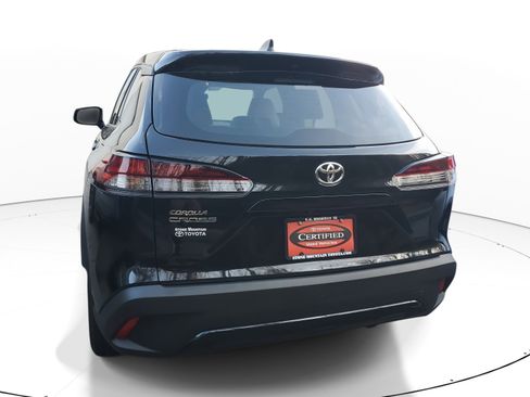 Used 2026 Toyota Corolla Cross L image 10