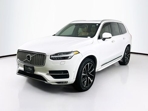 Used 2018 Volvo XC90 T6 Inscription w/ Convenience Package AWD/4WD image 3