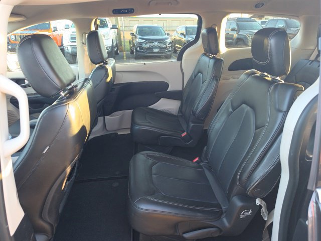 Used 2021 Chrysler Voyager Lxi FWD image 10
