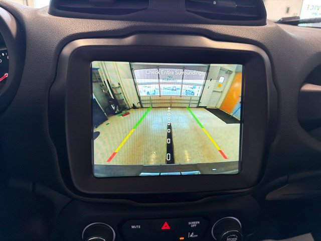 Used 2021 Jeep Renegade Trailhawk w/ Sun & Sound Group AWD/4WD image 4