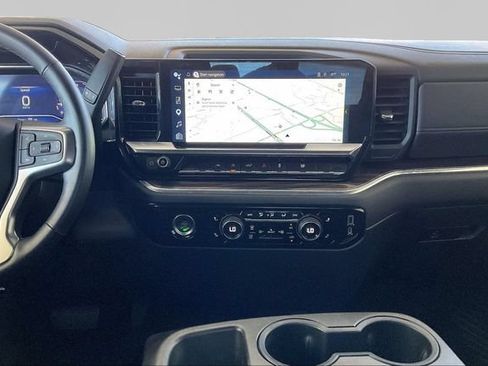 Used 2023 Chevrolet Silverado 1500 LT AWD/4WD image 9