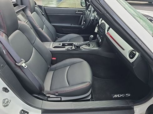 Used 2013 MAZDA MX-5 Miata Club image 27