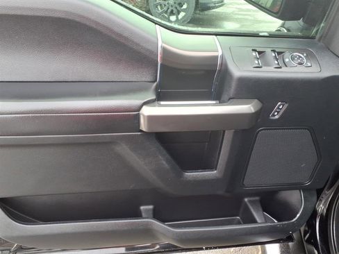 Used 2018 Ford F150 XLT w/ Equipment Group 302A Luxury image 7