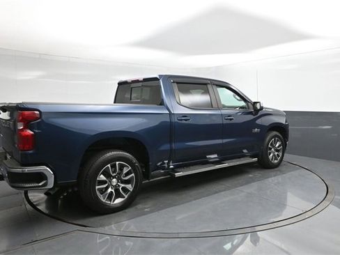 Used 2020 Chevrolet Silverado 1500 LT w/ Texas Edition image 11