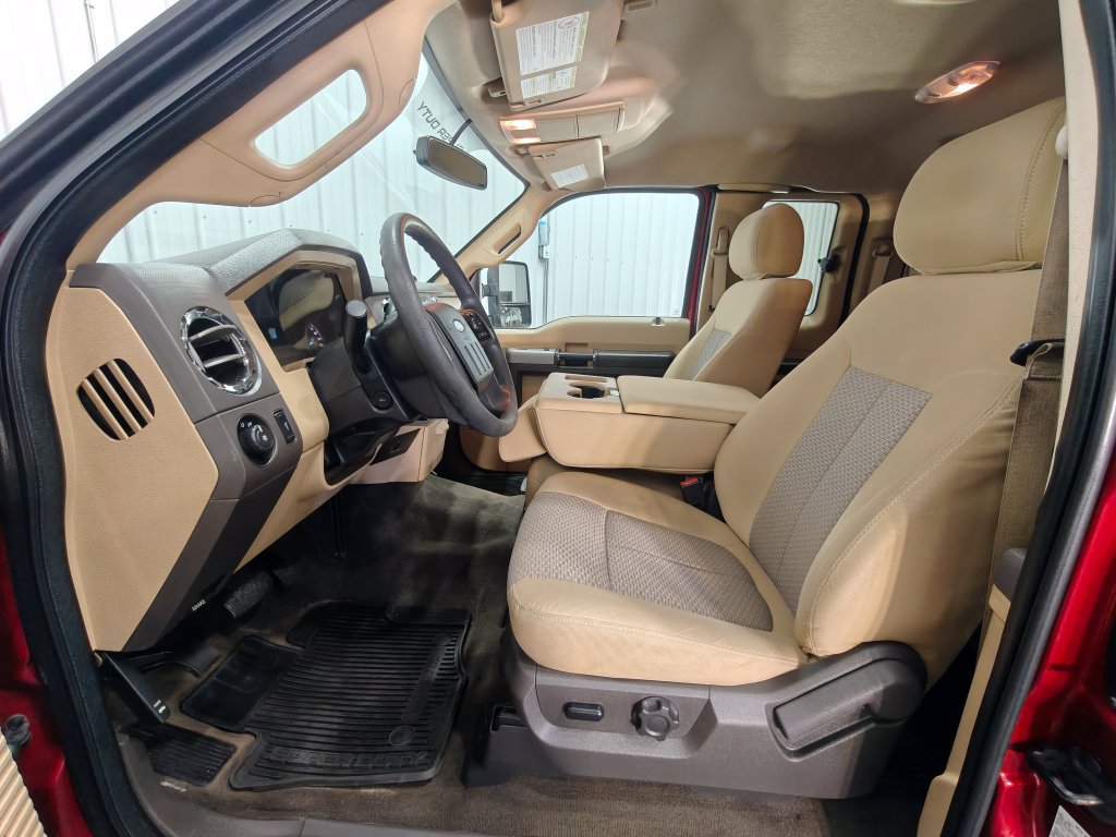 Used 2015 Ford F250 XLT w/ XLT Interior Package AWD/4WD image 28