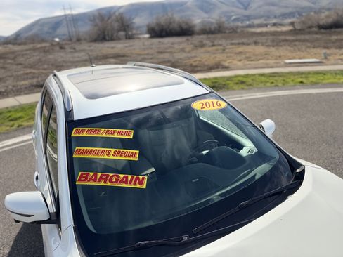 Used 2016 Nissan Rogue SL w/ SL Premium Package image 5