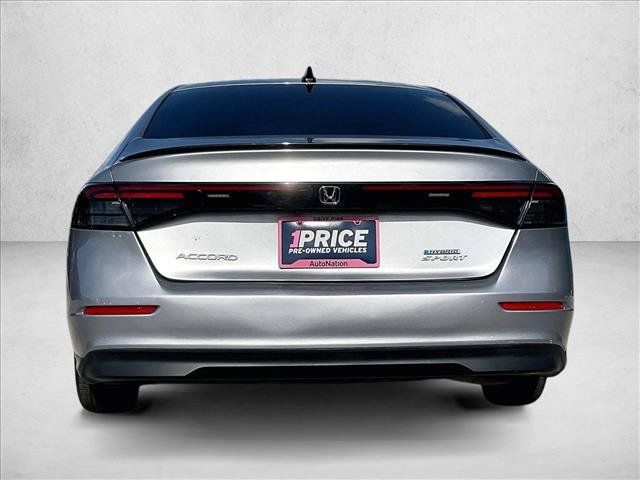 Used 2023 Honda Accord Sport image 4