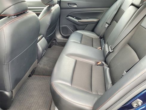 Used 2023 Nissan Altima 2.5 SR image 10