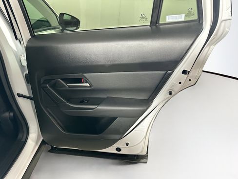 Used 2025 MAZDA CX-50 AWD 2.5 S w/ Premium Package image 32