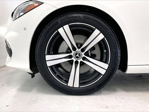 Used 2025 Mercedes-Benz C 300 Sedan image 10