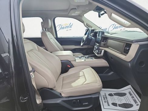 Used 2024 Ford Expedition Max Limited image 13