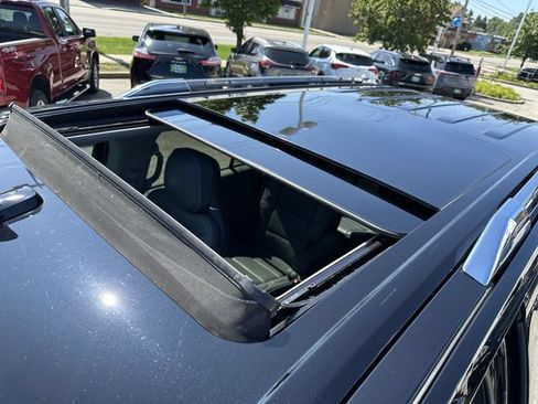 Used 2019 Lincoln Navigator Reserve AWD/4WD image 36
