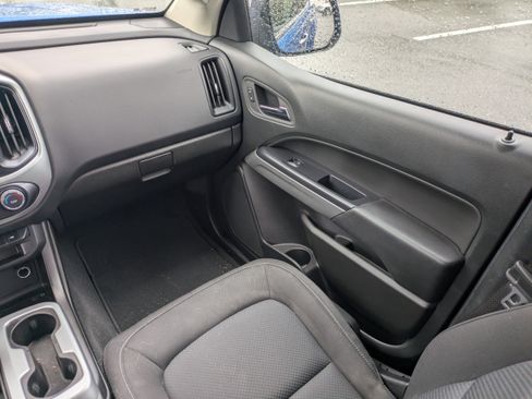 Used 2022 Chevrolet Colorado LT w/ LT Convenience Package image 20