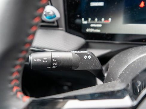 Certified 2025 Nissan Kicks SR AWD/4WD image 21