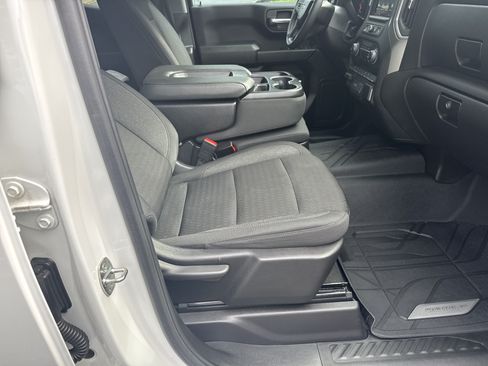 Used 2024 Chevrolet Silverado 1500 Custom RWD image 13