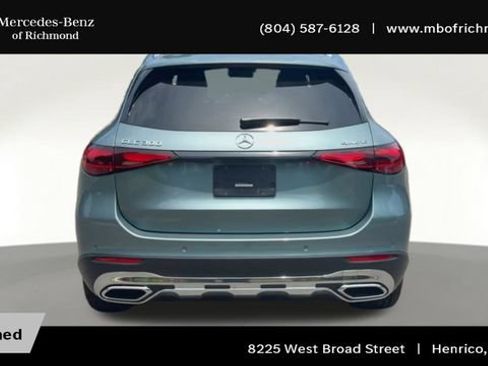 Used 2025 Mercedes-Benz GLC 300 4MATIC image 9