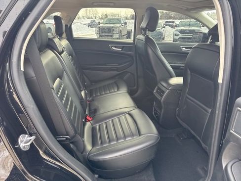 Used 2024 Ford Edge SEL w/ Convenience Package image 14