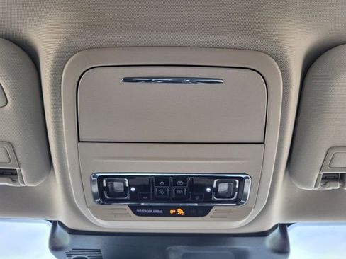 Used 2024 Lincoln Corsair Grand Touring w/ Equipment Group 301A image 19