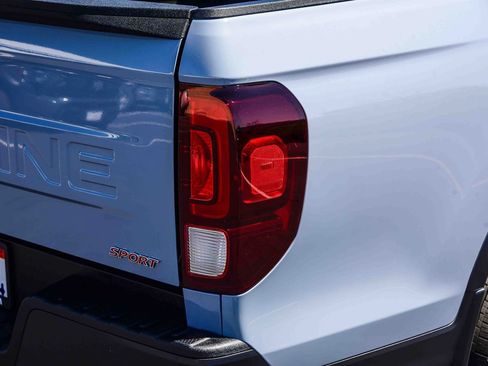 Used 2024 Honda Ridgeline Sport image 8