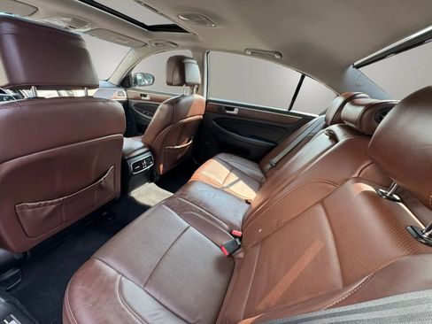 Used 2014 Hyundai Genesis 3.8 w/ Premium Package 02 RWD image 13