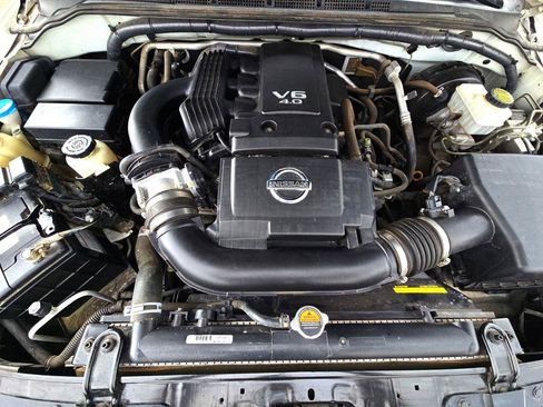 Used 2018 Nissan Frontier PRO-4X AWD/4WD image 29