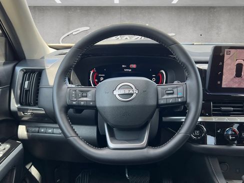 New 2026 Nissan Pathfinder SL FWD image 22