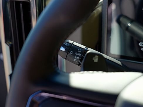 New 2026 GMC Hummer EV 4x4 Crew Cab image 17